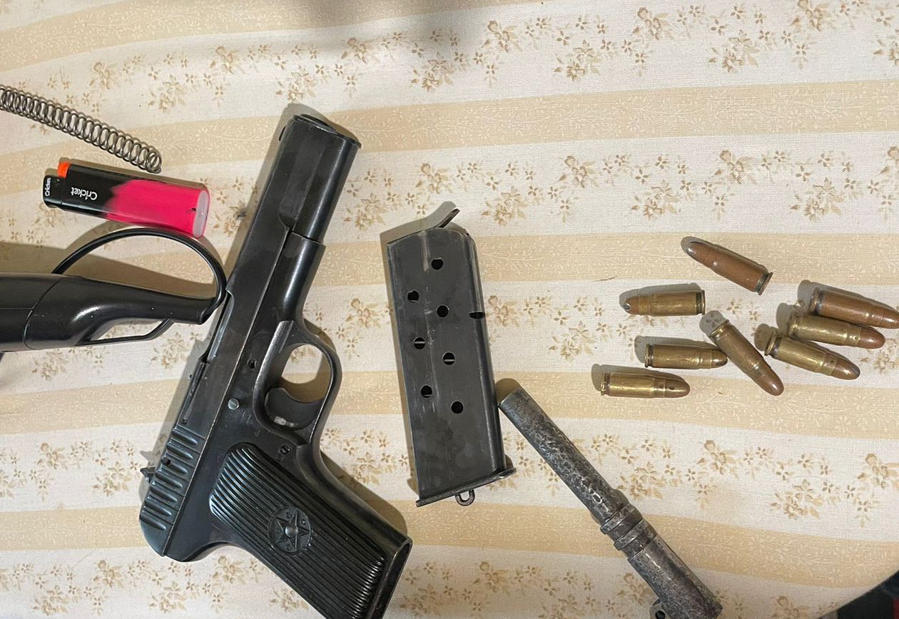 Новини Тернополя - фото з Тернопільські поліцейські виявили незаконну зброю у жителя Кривого Рогу