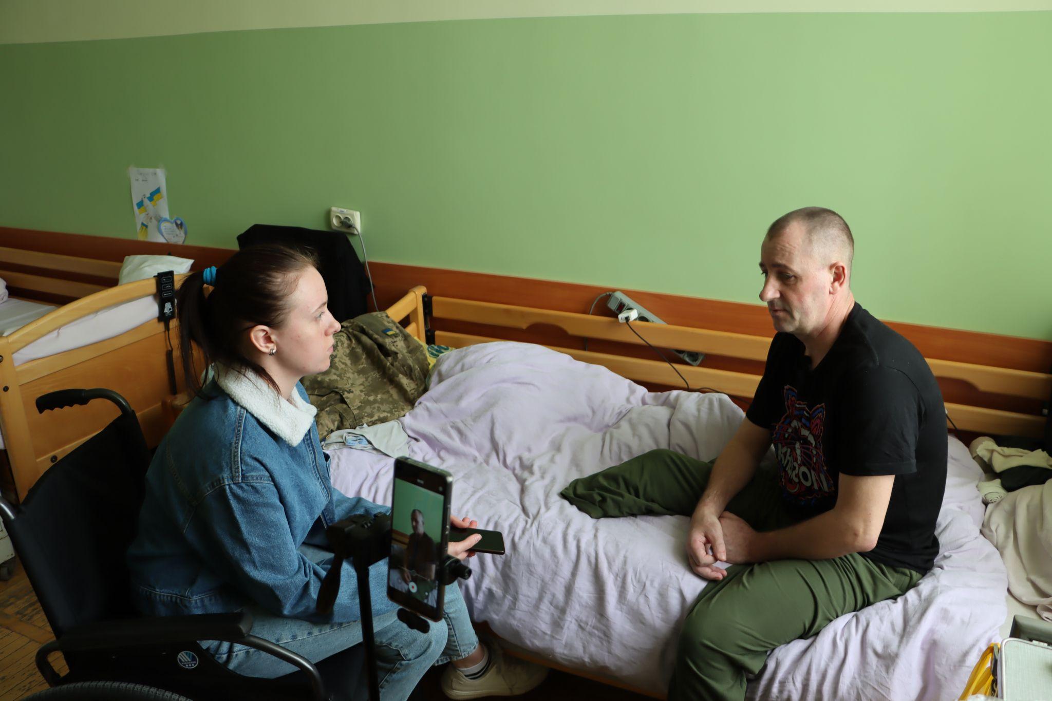 Новини Тернополя - фото з «У ногу прилетів осколок боєприпаса»: 47-річний захисник з ампутацією проходить реабілітацію у Тернополі
