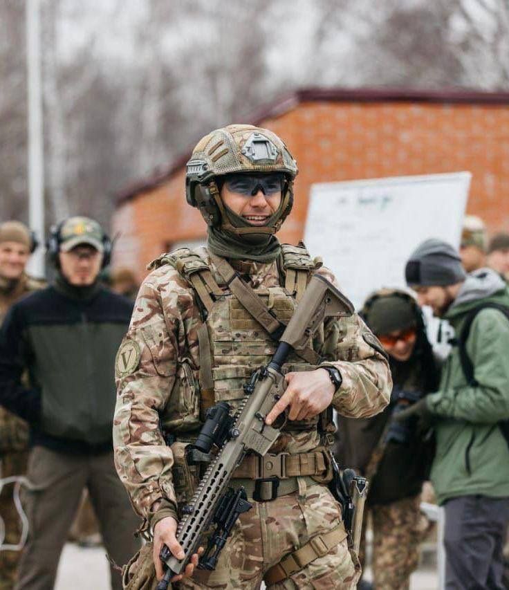 Новини Вінниці - фото з Як «Демон» захопив два ворожі танки. Золоту Зірку Героя України вручили рідним спецпризначенця