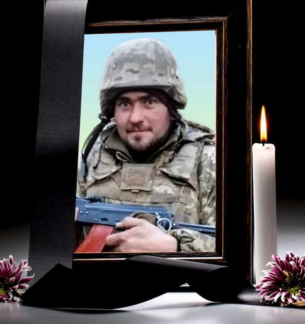 Новини Хмельницького - фото з Високими державними відзнаками нагородили полеглих десантників з Хмельниччини