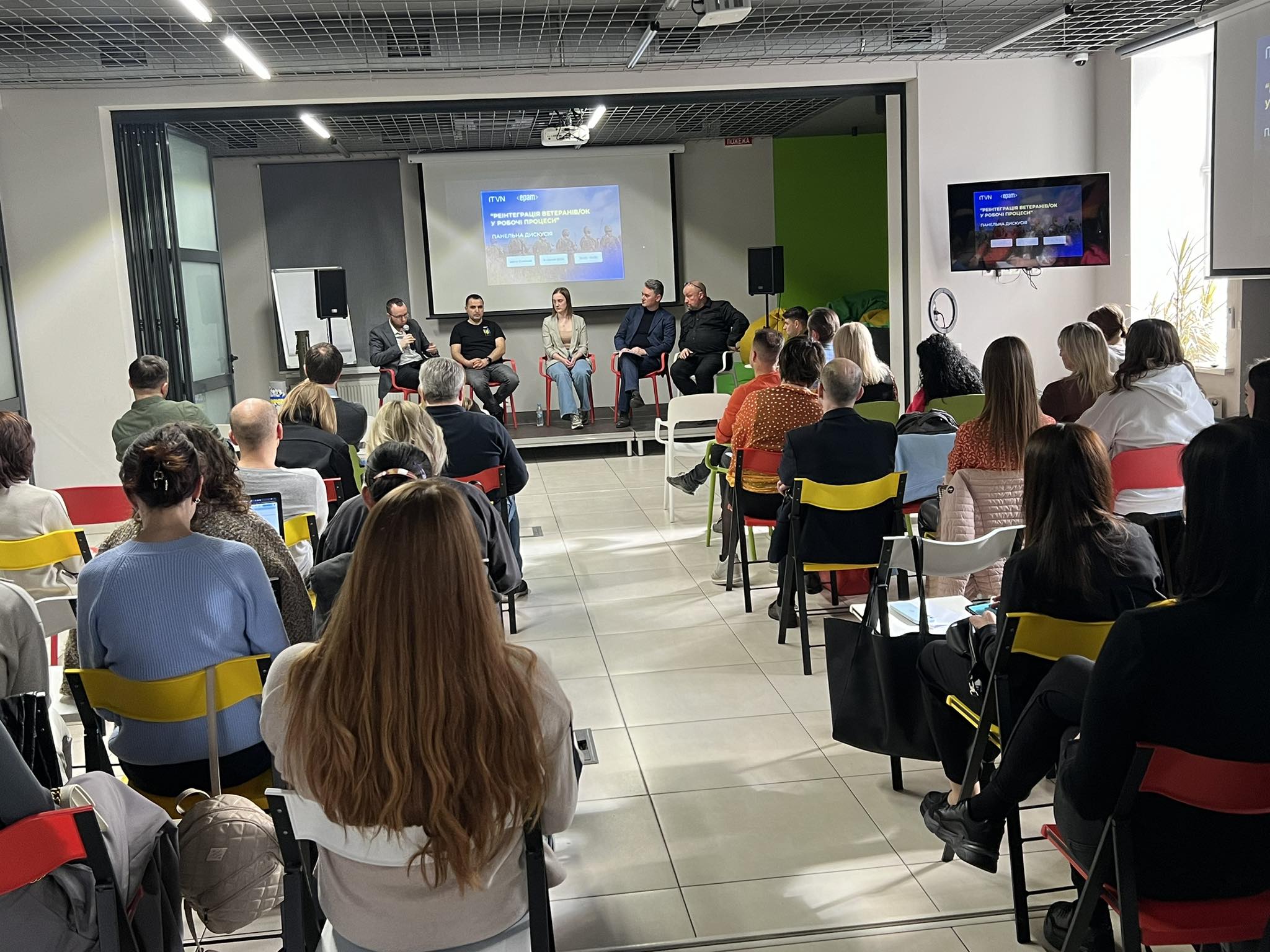 Новини Вінниці - фото з Адаптація ветеранів до роботи в цивільному житті: виклики та досвід сучасного бізнесу