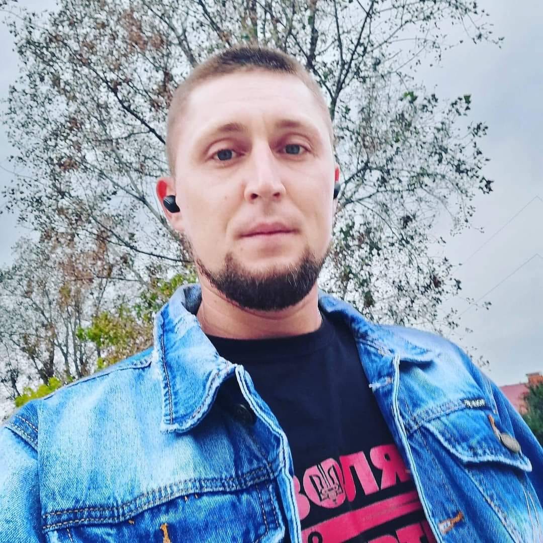 Новини Хмельницького - фото з Поховали через два роки після загибелі: на Хмельниччині попрощалися з Володимиром Гізімчуком
