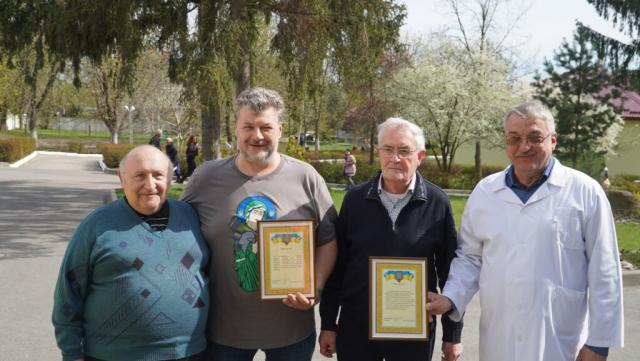 Новини Житомира - фото з Житомирському онкодиспансеру передали автомобіль екстреної медичної допомоги від нідерландського фонду