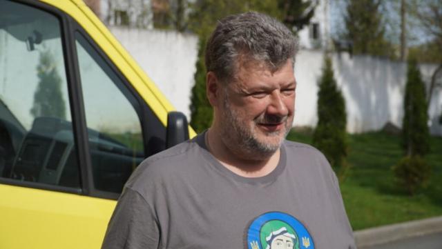 Новини Житомира - фото з Житомирському онкодиспансеру передали автомобіль екстреної медичної допомоги від нідерландського фонду