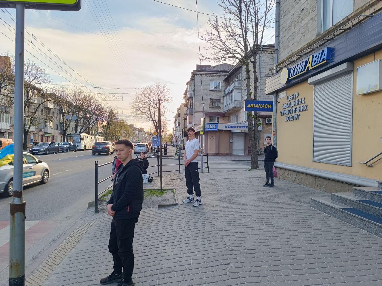 Новини Тернополя - фото з У Тернопіль «На щиті» привезли двох Героїв – Сергія Коновала і Тараса Петришина