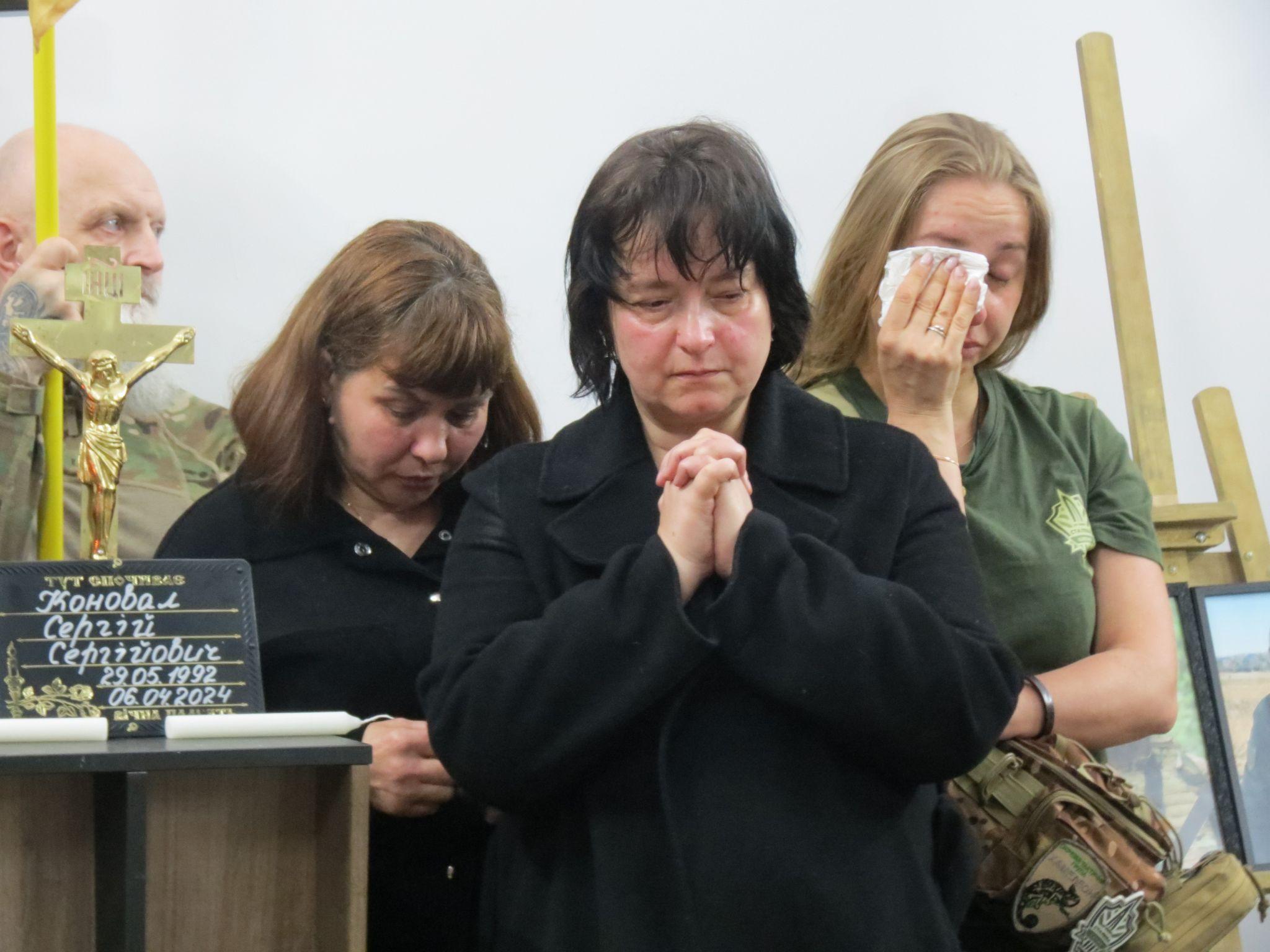 Новини Тернополя - фото з Тернопіль провів у останню путь Сергія Коновала й Тараса Петришина