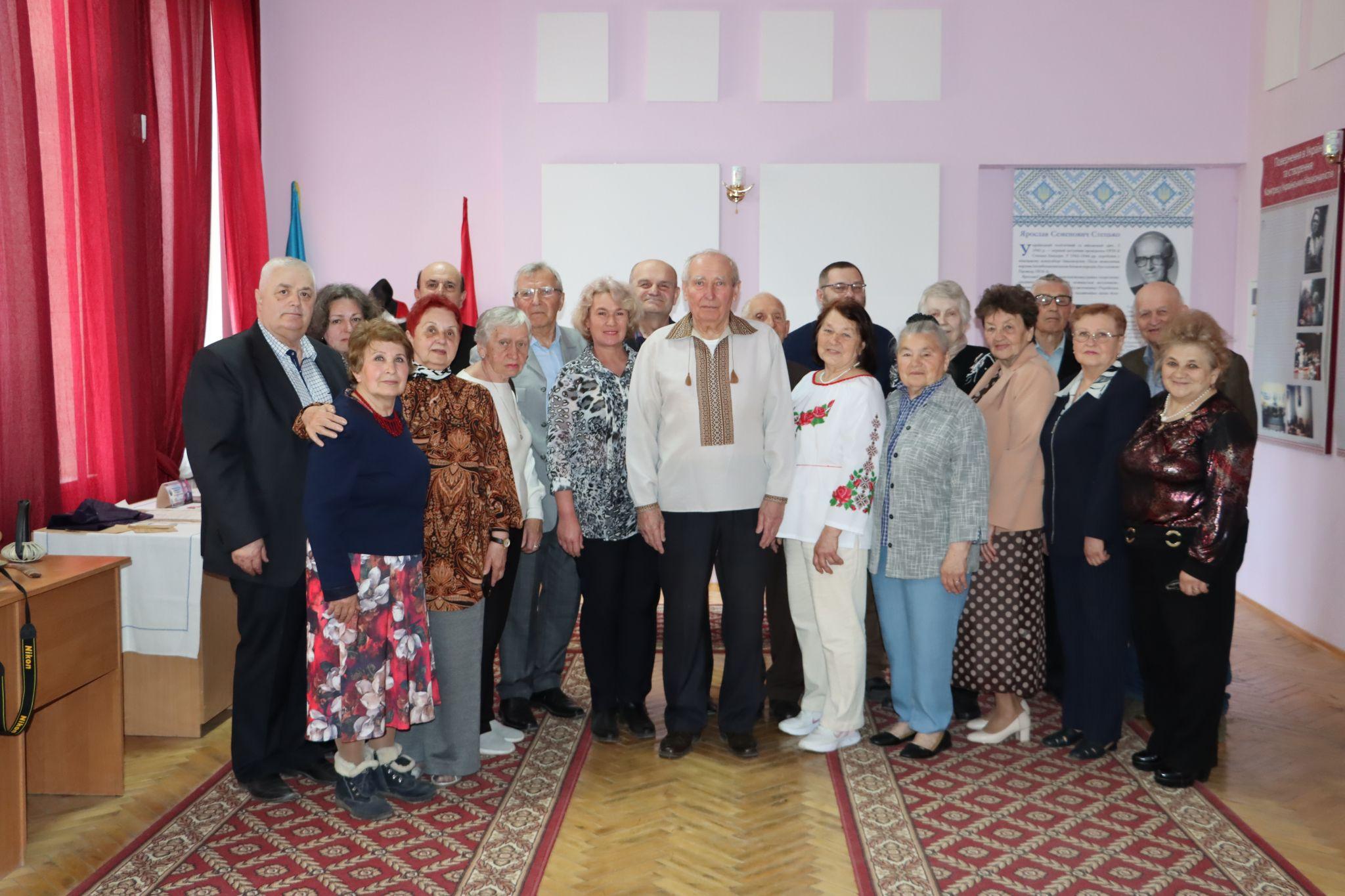 Новини Тернополя - фото з Голові тернопільського Товариства політв’язнів Дем'яну Чернецю – 80 років. Як привітали ювіляра?