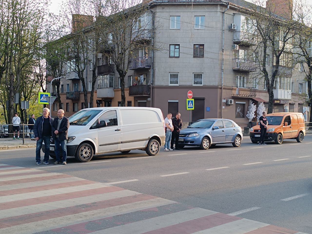 Новини Тернополя - фото з У Тернопіль «На щиті» привезли двох Героїв – Сергія Коновала і Тараса Петришина