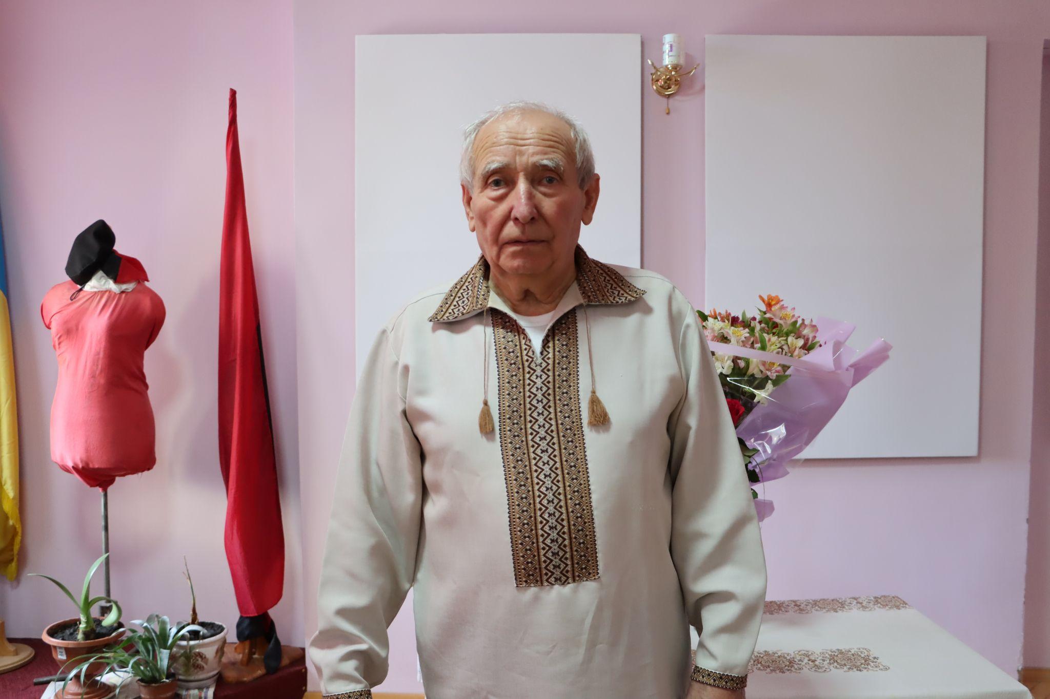 Новини Тернополя - фото з Голові тернопільського Товариства політв’язнів Дем'яну Чернецю – 80 років. Як привітали ювіляра?