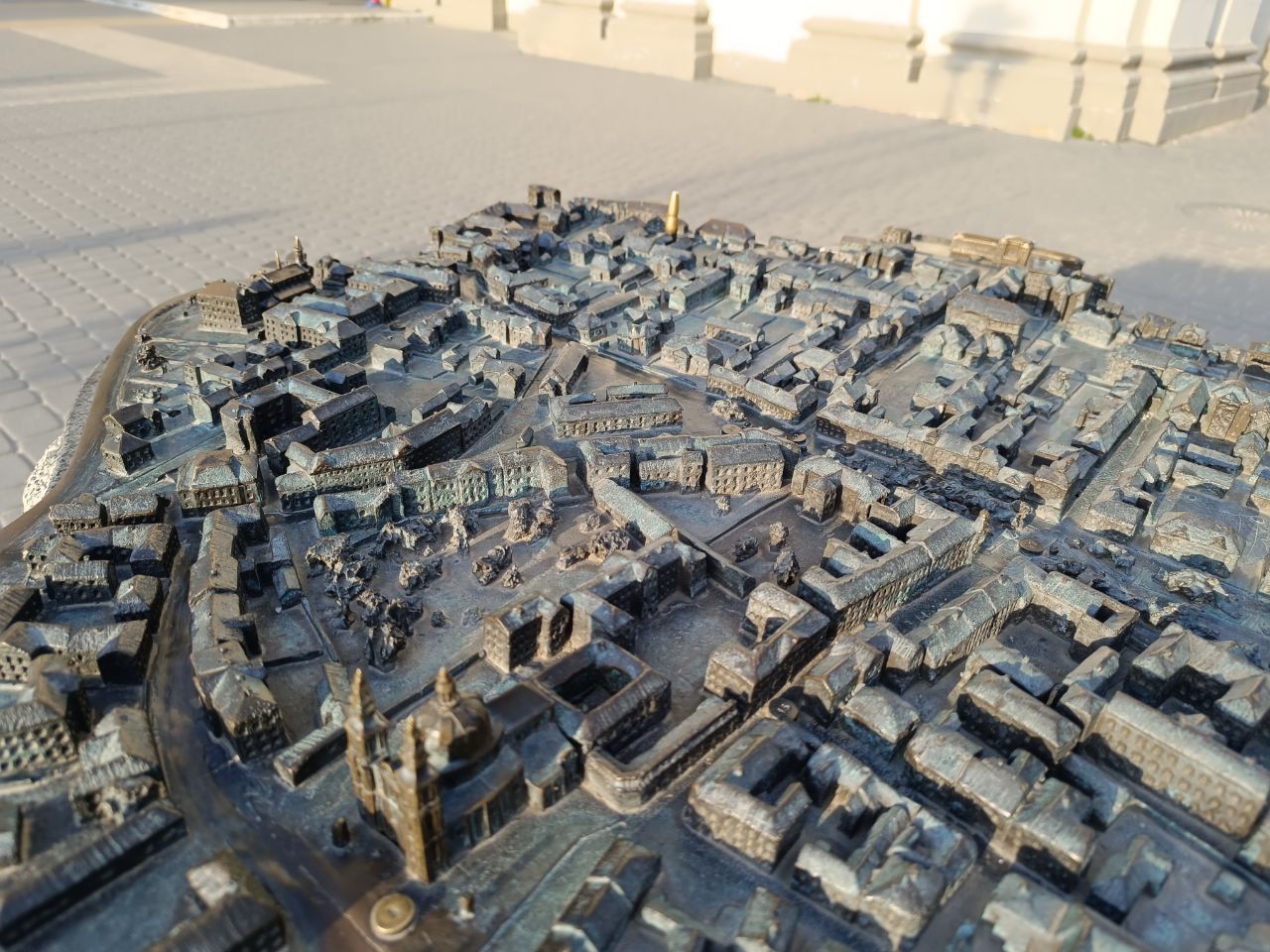 Новини Тернополя - фото з Ховаються у різних куточках міста: а ви бачили усі бронзові мініатюри в Тернополі?