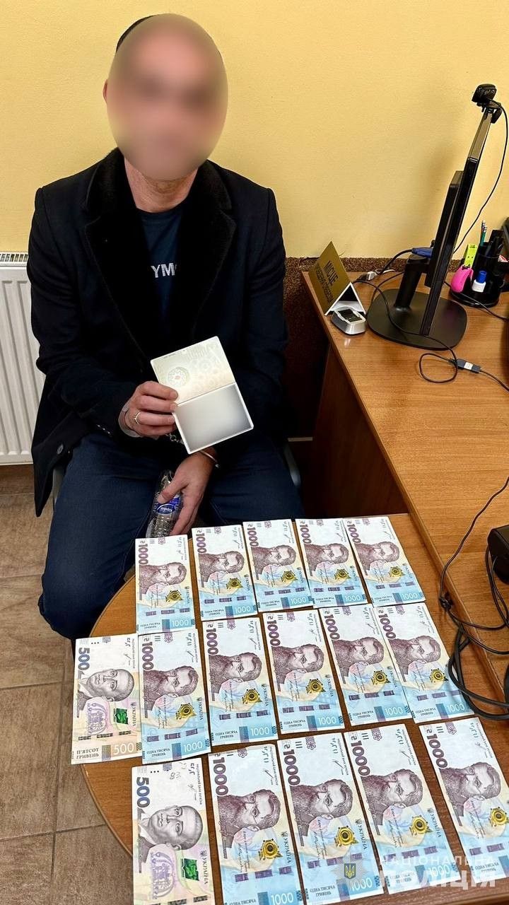 Новини Вінниці - фото з Іноземець пропонував прикордонникам 15 тисяч гривень, аби лише потрапити до України