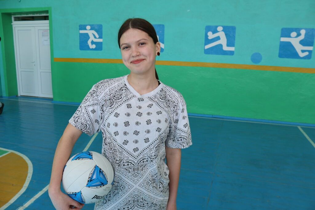 Новини Козятина - фото з Новий спортінвентар подарували ще двом школам на Вінниччині (Пресслужба БФ)