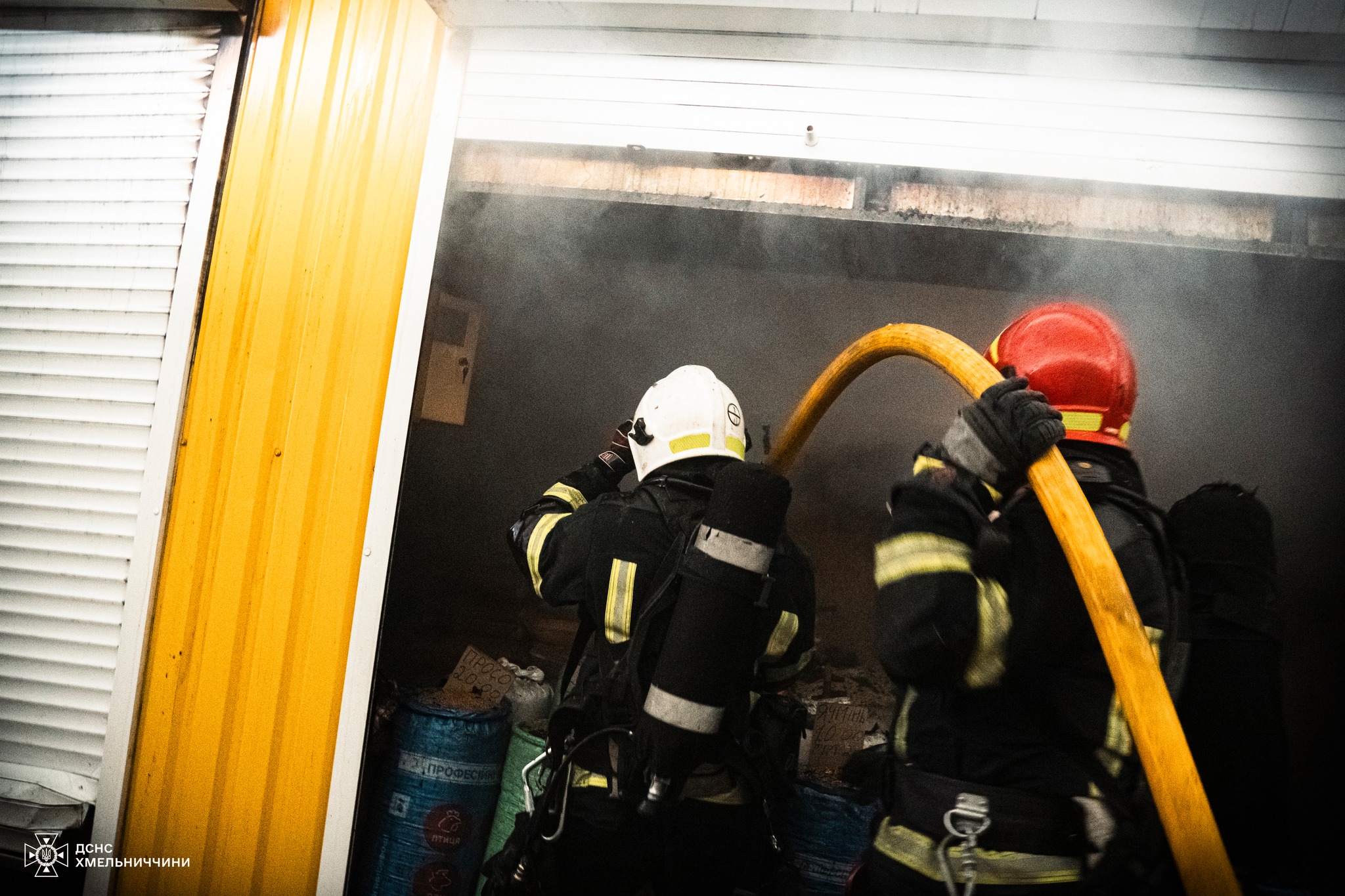 Новини Хмельницького - фото з У Хмельницькому горів центральний продуктовий ринок (ФОТО, ВІДЕО)