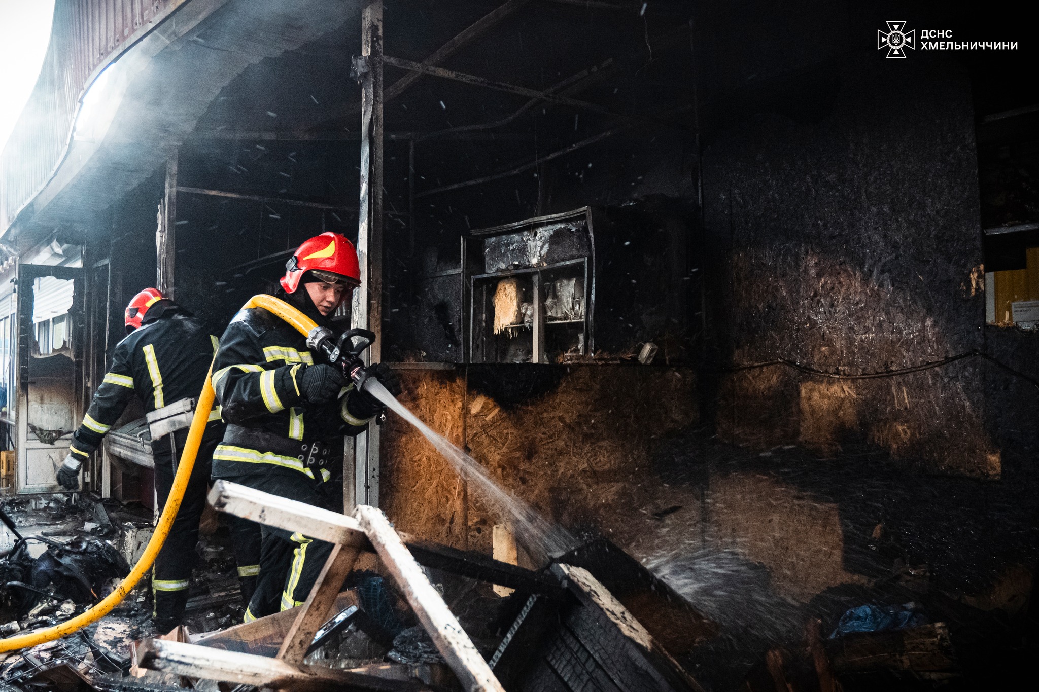 Новини Хмельницького - фото з У Хмельницькому горів центральний продуктовий ринок (ФОТО, ВІДЕО)