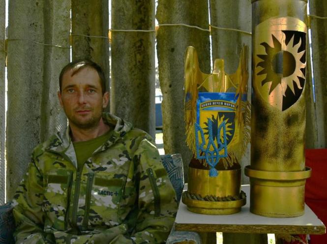 Новини Вінниці - фото з Бершадський воїн творить красу з військового заліза