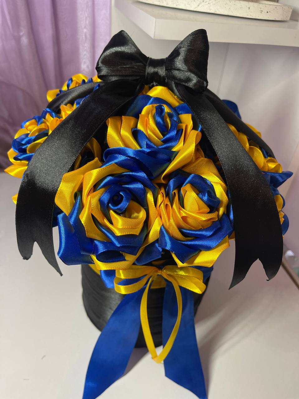 Новини Хмельницького - фото з Хмельничанка Дар’я створює для загиблих вічні букети. Найбільший зробила для полеглого чоловіка