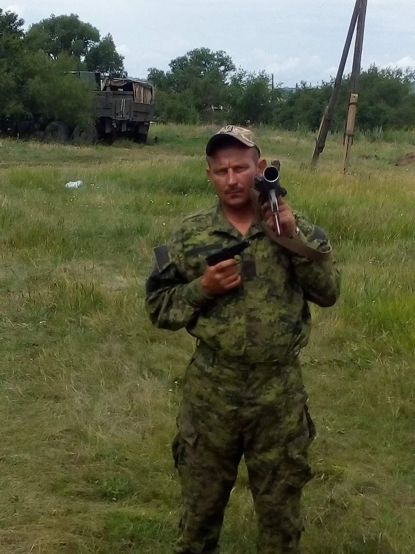 Новини Тернополя - фото з «На щиті» повертається у рідне село кулеметник з Великоберезовицької громади На зображенні може бути: 1 особа