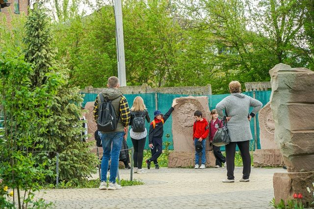 Новини Вінниці - фото з З’явився білий бенгальський тигр. Чим ще здивує Подільский зоопарк у новому сезоні?