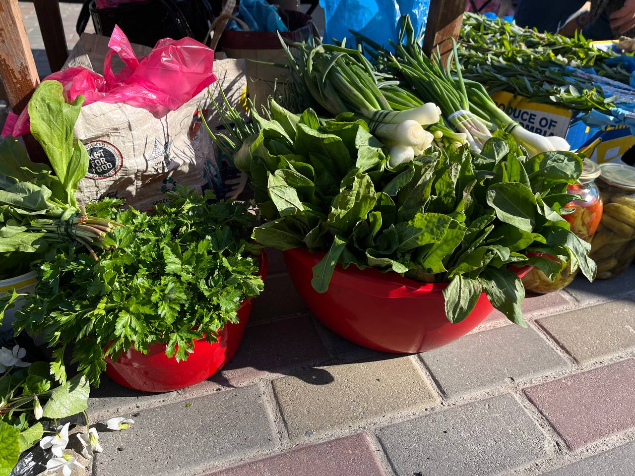 Новини Тернополя - фото з Великодні ярмарки в Тернополі: що та за скільки продають. Перевірили журналісти «20 хвилин»
