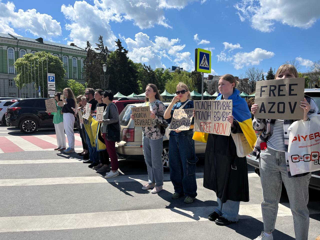 Новини Тернополя - фото з «Моє серце два роки в полоні»: матері та дружини благають звільнити військових