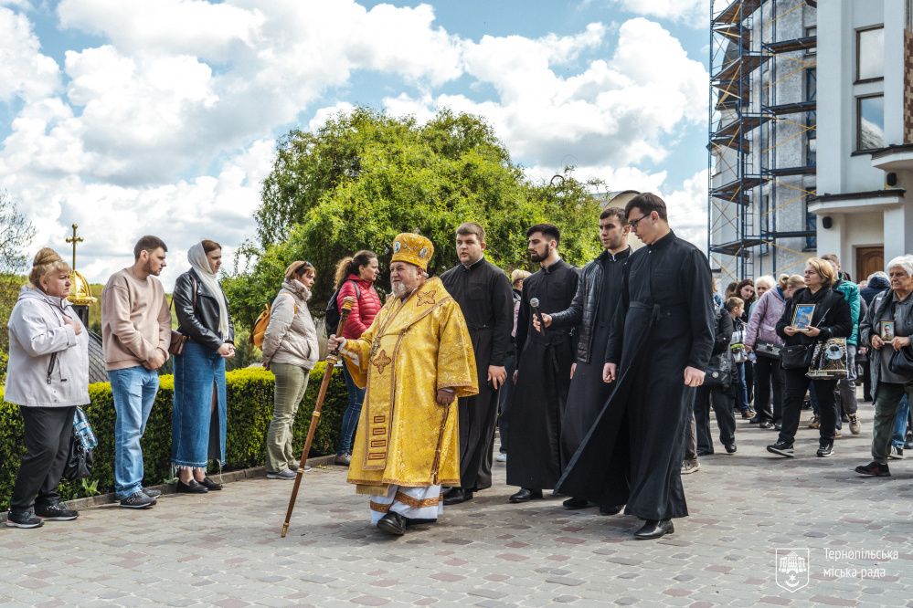 Новини Тернополя - фото з У Зарваниці відбулася Проща родин загиблих Героїв