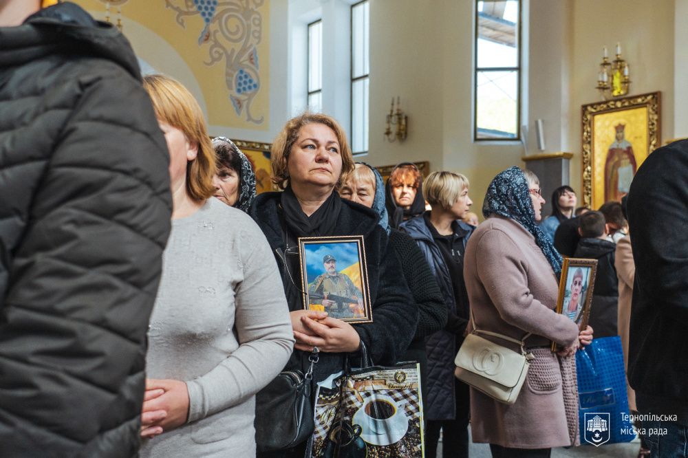 Новини Тернополя - фото з У Зарваниці відбулася Проща родин загиблих Героїв