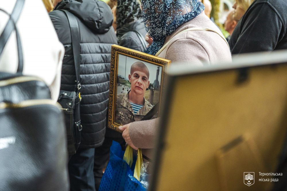 Новини Тернополя - фото з У Зарваниці відбулася Проща родин загиблих Героїв