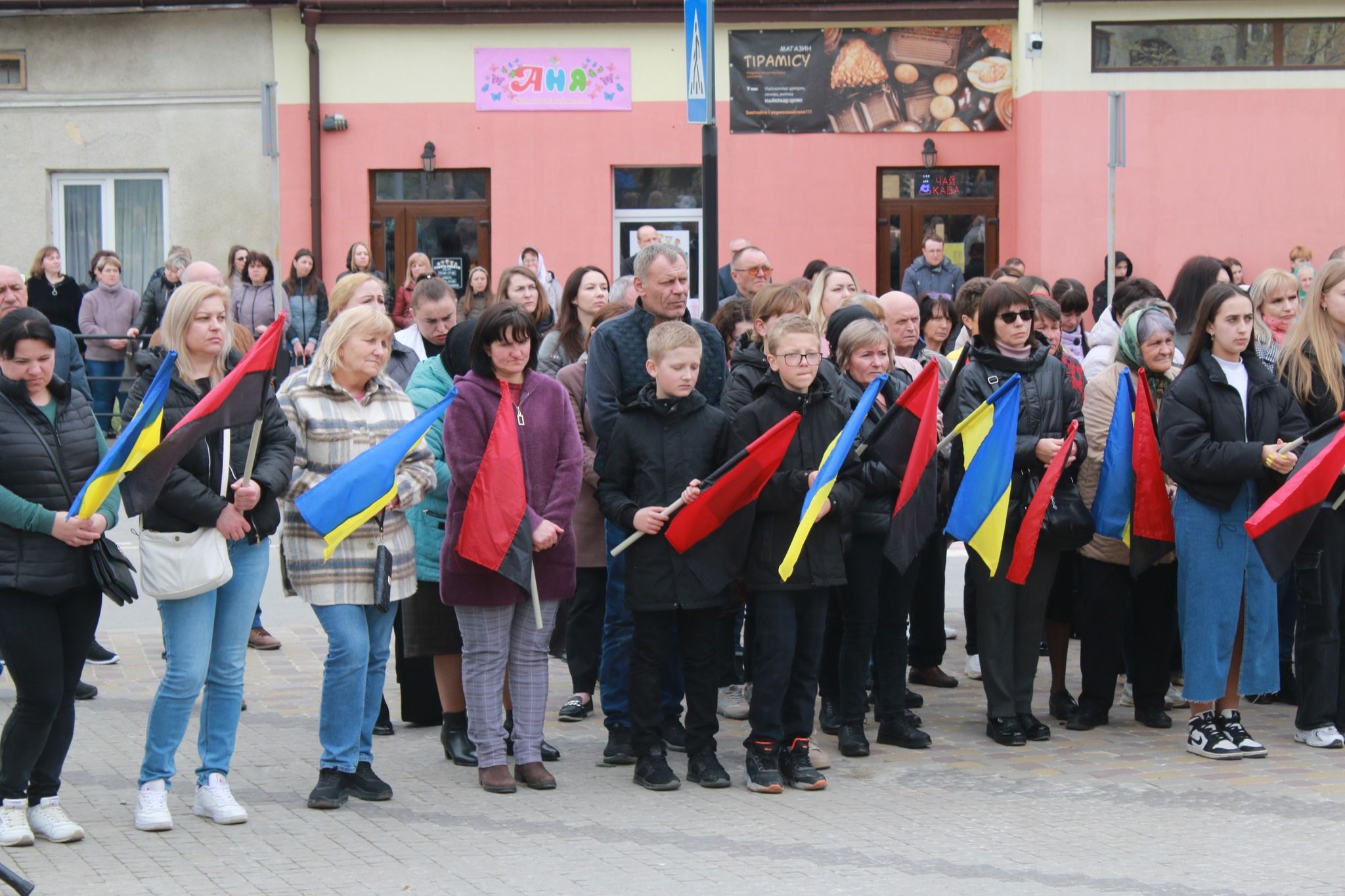 Новини Тернополя - фото з Виборював перемогу для наших дітей: у Збаражі попрощались з Героєм Ігорем Войцеховським