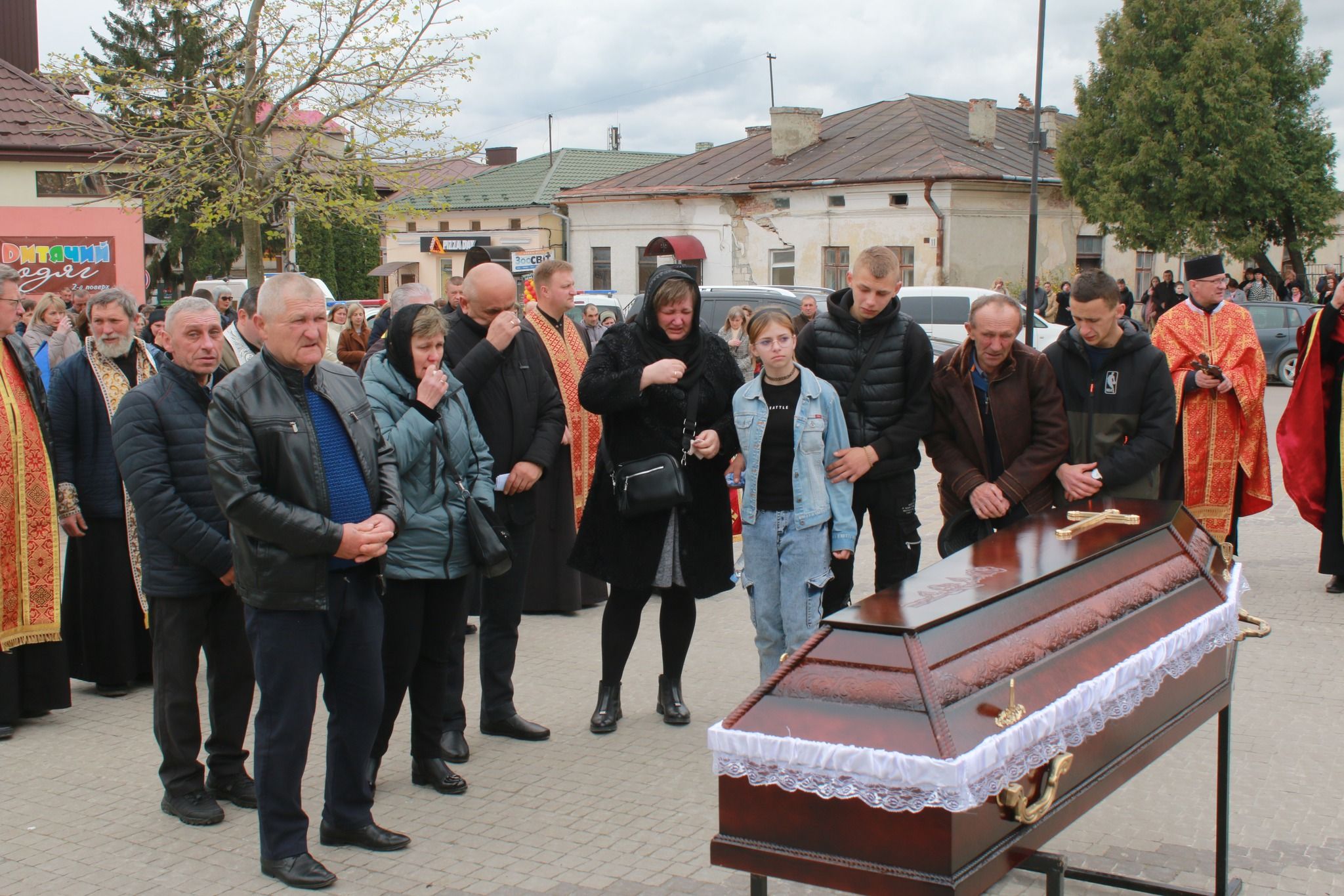 Новини Тернополя - фото з Виборював перемогу для наших дітей: у Збаражі попрощались з Героєм Ігорем Войцеховським