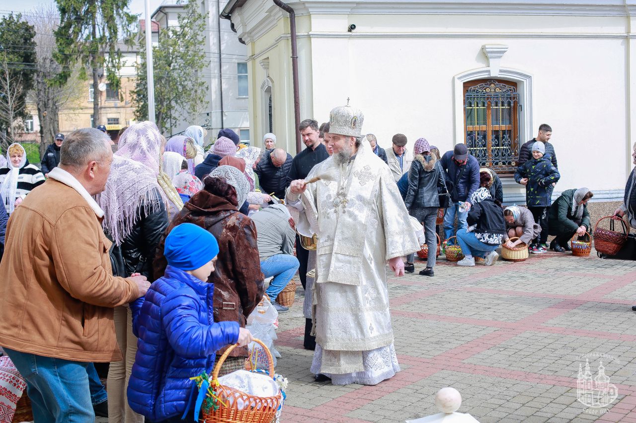 Новини Вінниці - фото з Де та коли вінничани можуть освятити паски? Що та навіщо класти до кошика, — запитали священника