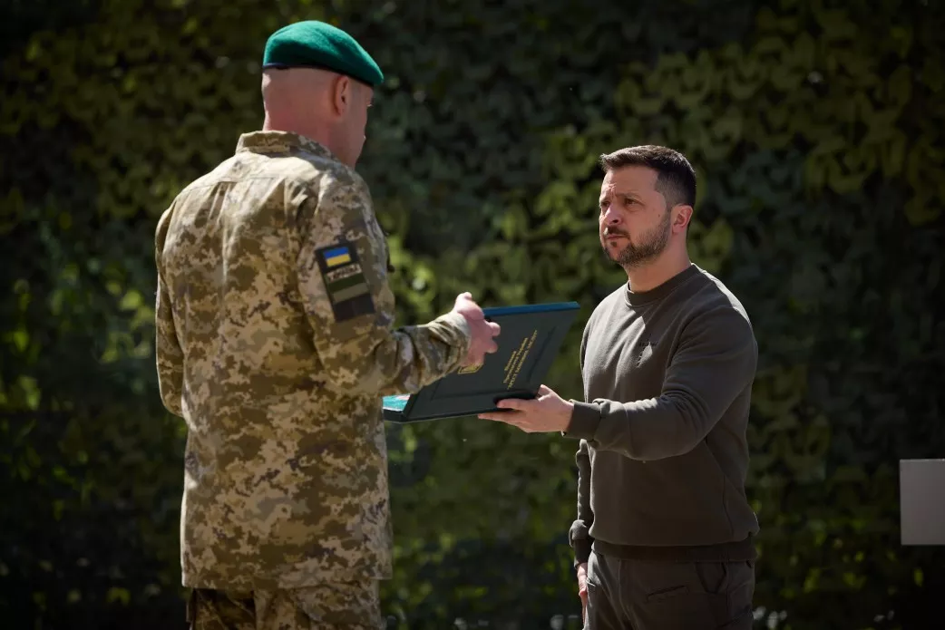 Новини Хмельницького - фото з Зеленський вручив нагороди прикордонникам у Хмельницькому (ВІДЕО)