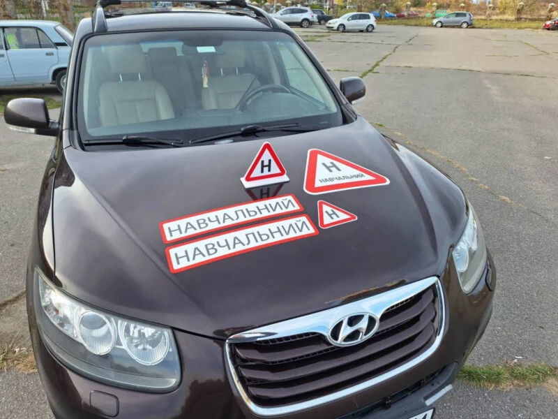 Новини Вінниці - фото з З початку травня на навчальних автівках змінилося маркування