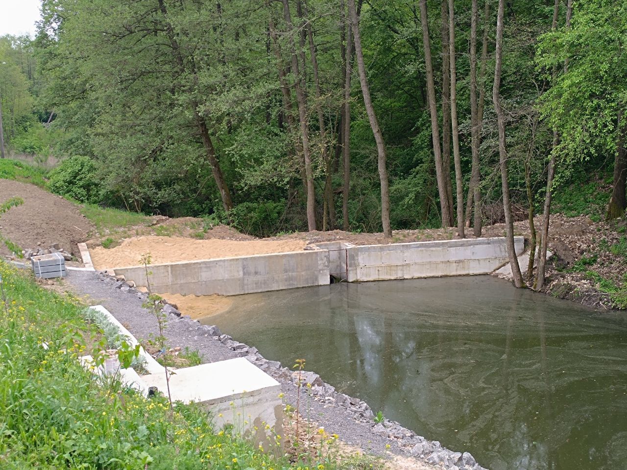 Новини Вінниці - фото з Робили все без дозволів: через будівництво у селі Прибузьке затоплює ліс