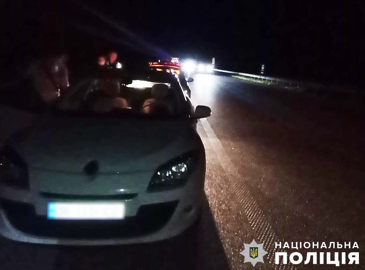 звягельські слідчі поліції встановлюють обставини дтп