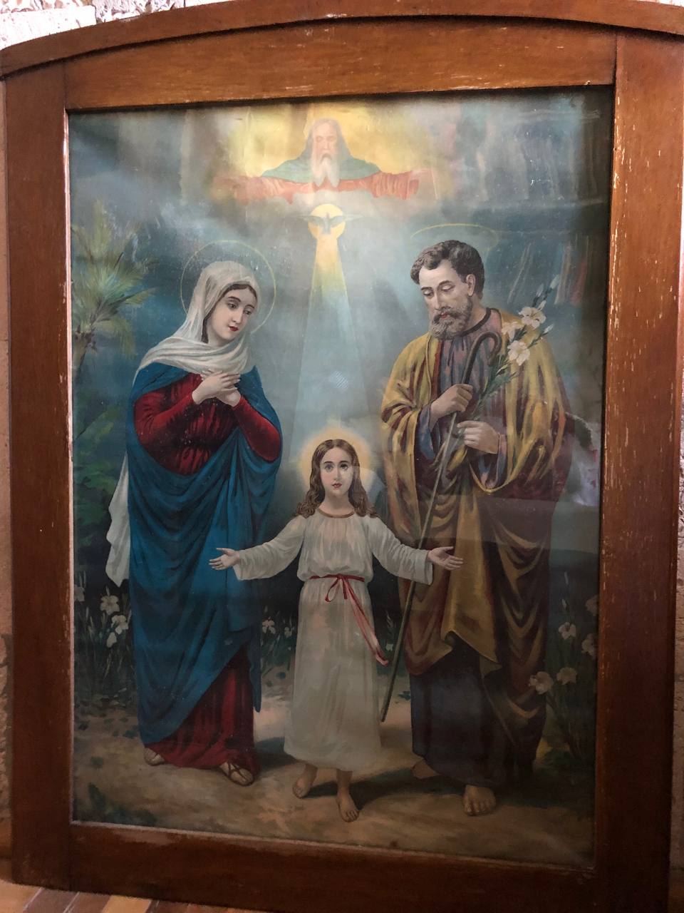 Новини Тернополя - фото з Унікальні ікони  середини ХІХ століття отримав в подарунок музей на Тернопільщині На зображенні може бути: 2 людини