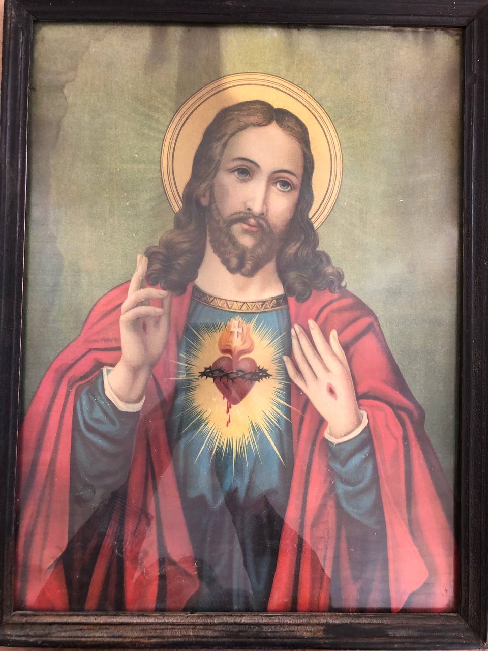 Новини Тернополя - фото з Унікальні ікони  середини ХІХ століття отримав в подарунок музей на Тернопільщині На зображенні може бути: 1 особа