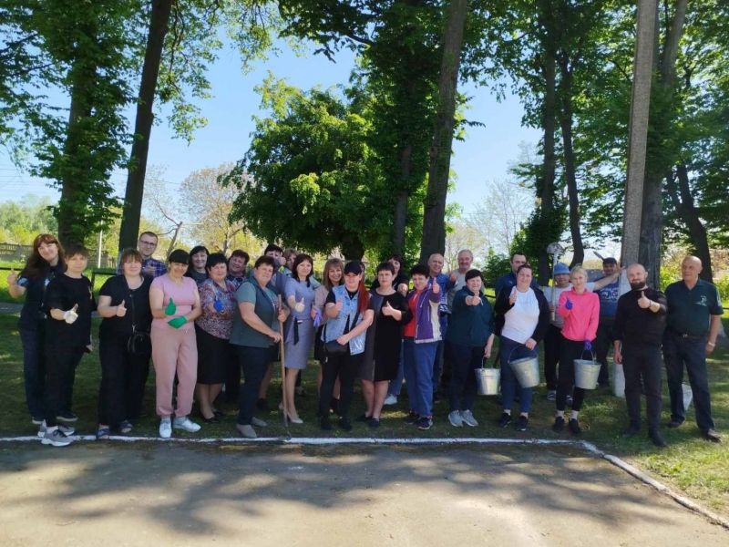 Новини Вінниці - фото з У 23-х громадах Вінниччини посадять трояндові Алеї Слави