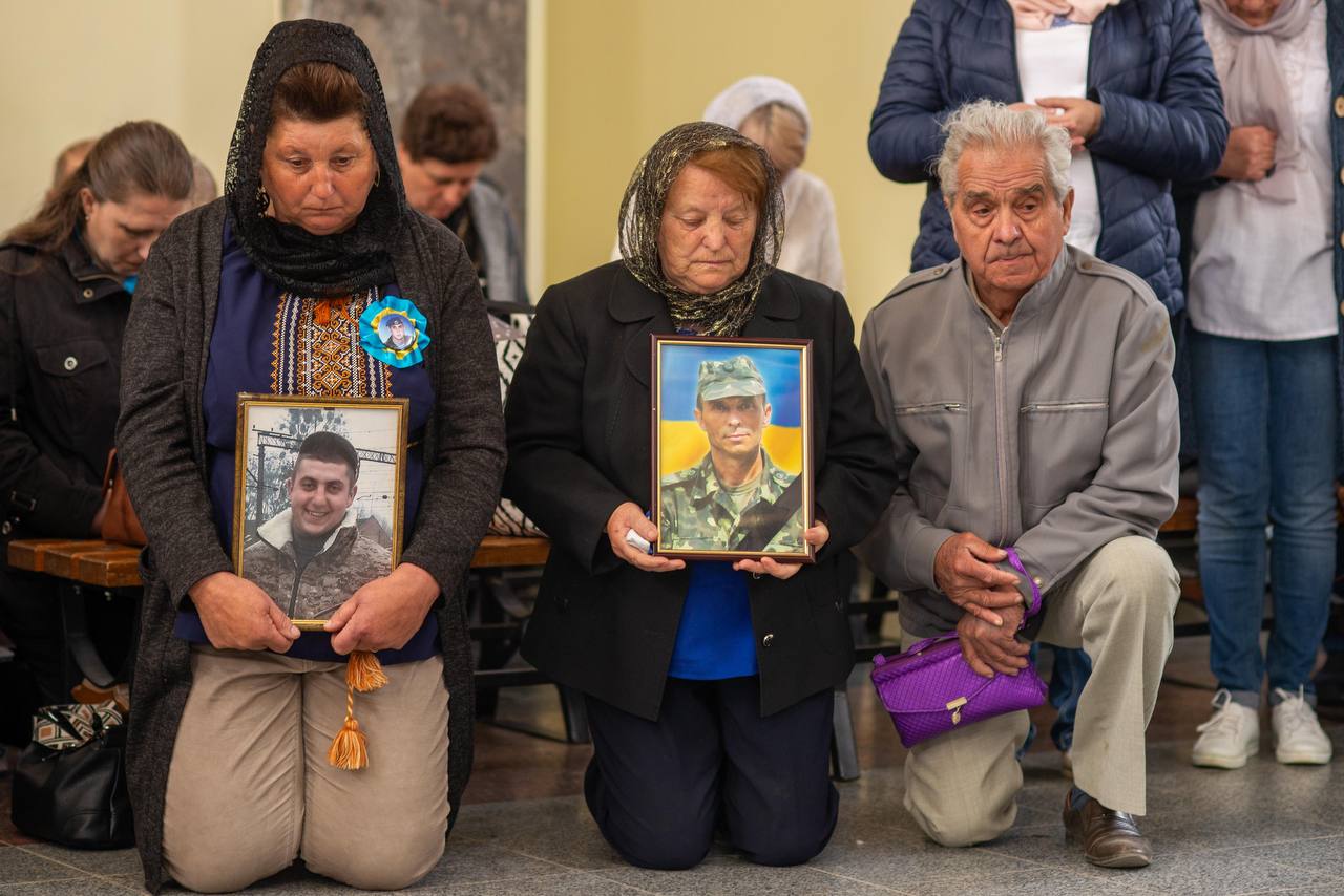 Новини Тернополя - фото з У Зарваниці відбулася проща родин загиблих Героїв
