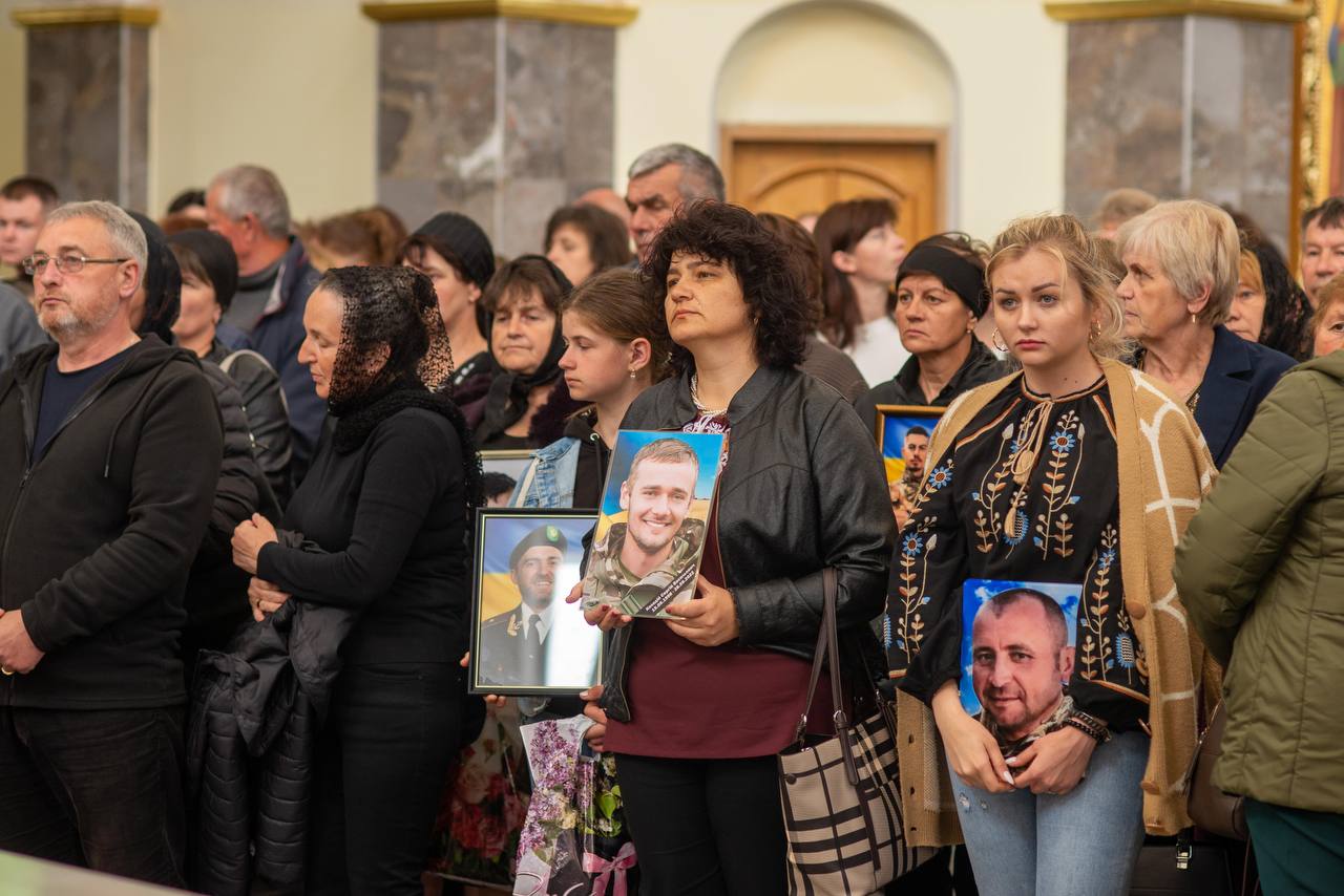 Новини Тернополя - фото з У Зарваниці відбулася проща родин загиблих Героїв