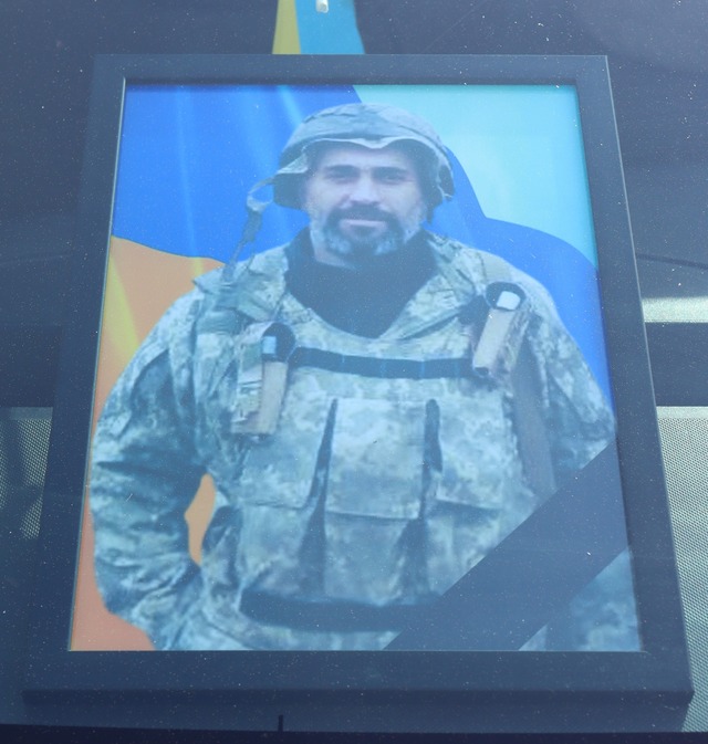 Новини Хмельницького - фото з На Хмельниччину “на щиті” повернулися шість військових: хто вони