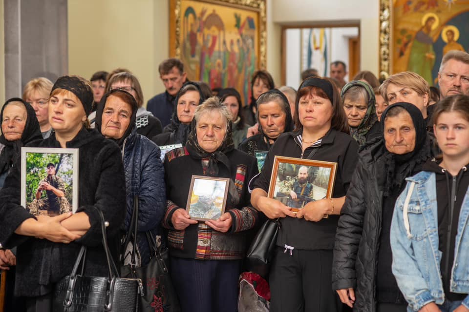 Новини Тернополя - фото з У Зарваниці відбулася проща родин загиблих Героїв