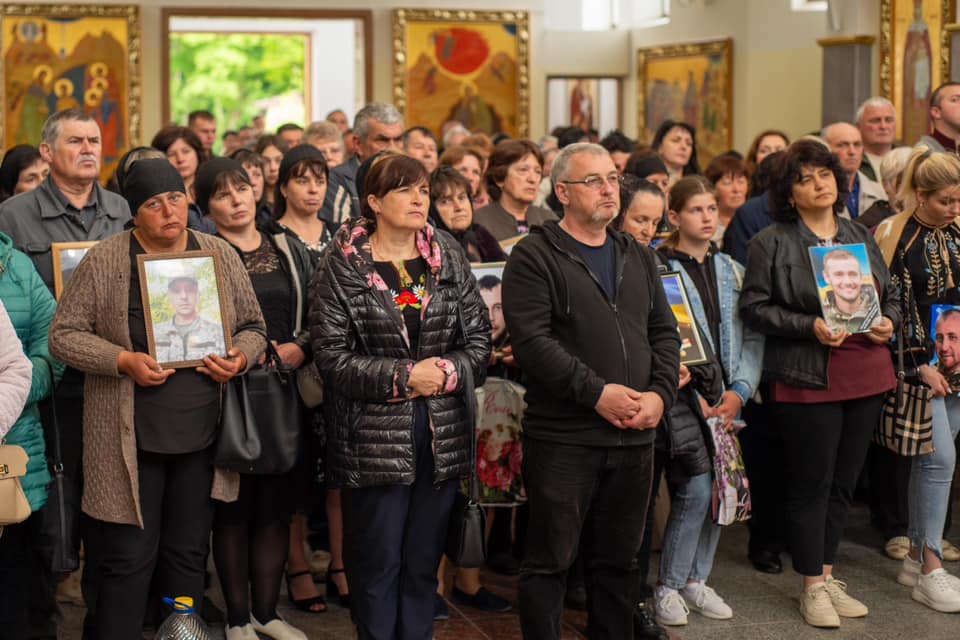 Новини Тернополя - фото з У Зарваниці відбулася проща родин загиблих Героїв