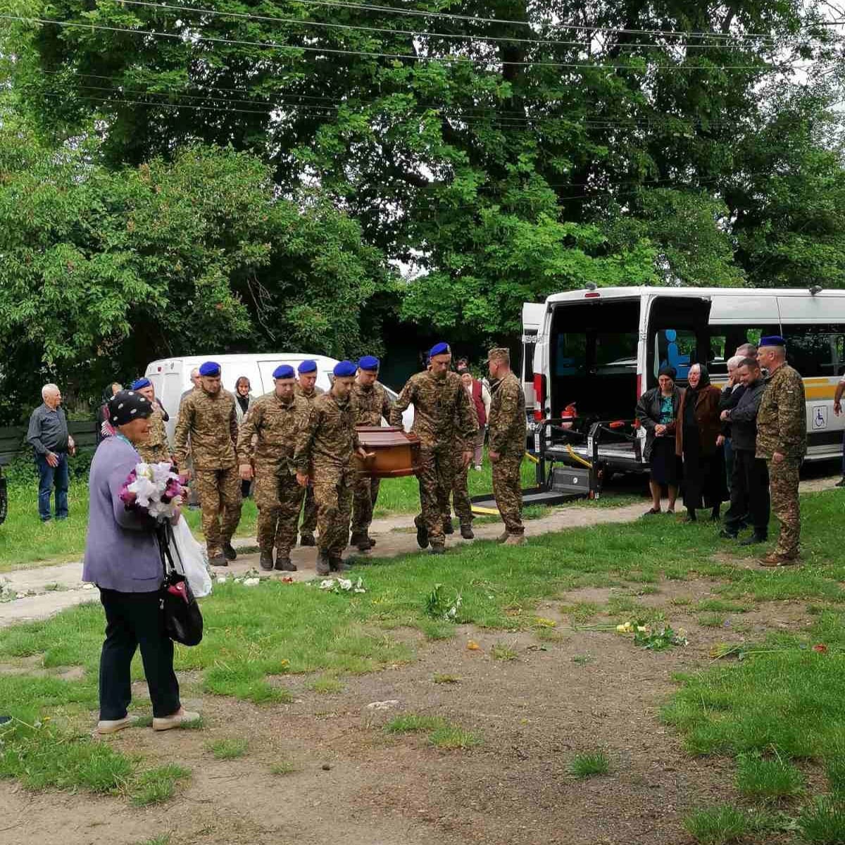 Новини Хмельницького - фото з На Хмельниччині попрощались з нацгвардійцем Віталієм Дерев’янком