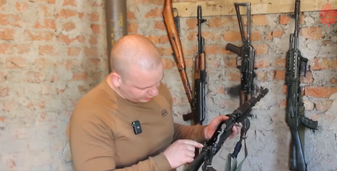 Новини Вінниці - фото з Гвардієць з бригади «Червона Калина» ремонтує зброю для побратимів на передовій