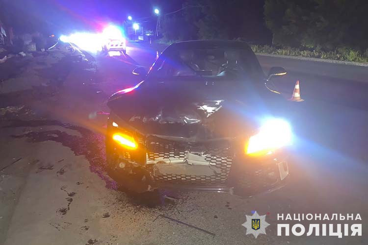 Новини Тернополя - фото з Загинули троє людей, ще семеро — травмовані: за вихідні в області трапилось вісім аварій На Тернопільщині поліцейські встановлюють обставини ДТП, що трапилися протягом трьох діб