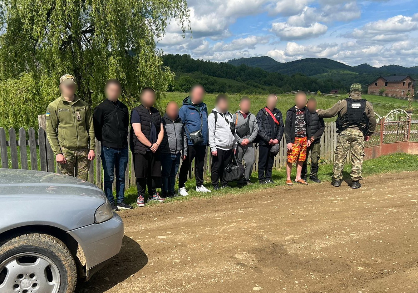 На зображенні може бути: 10 людей