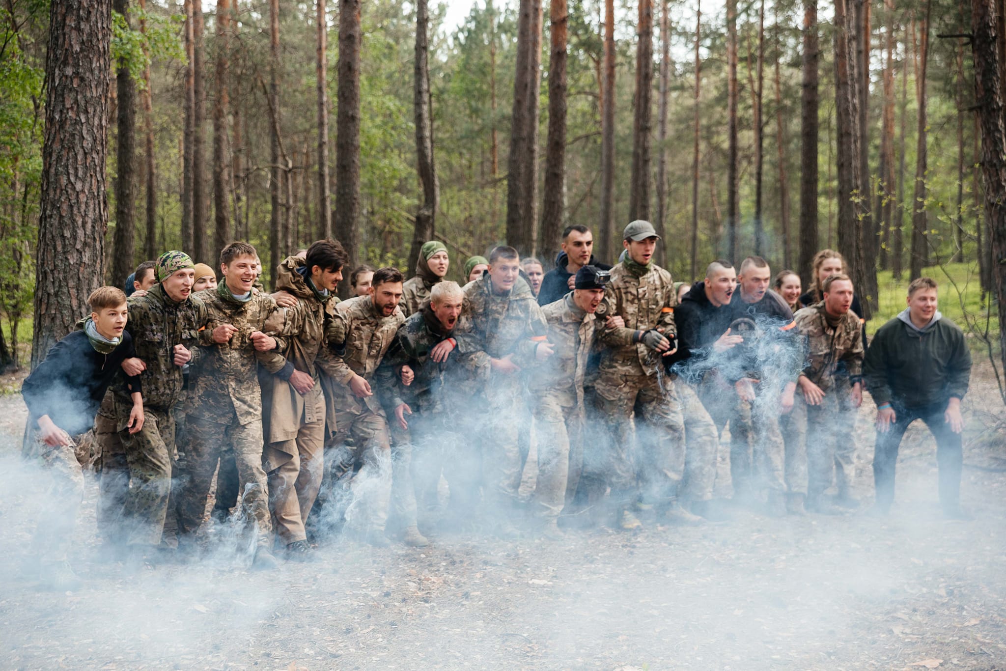 На зображенні може бути: 11 людей