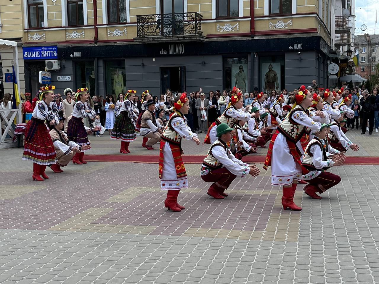 Новини Тернополя - фото з Як тернополяни День вишиванки відзначили: репортаж
