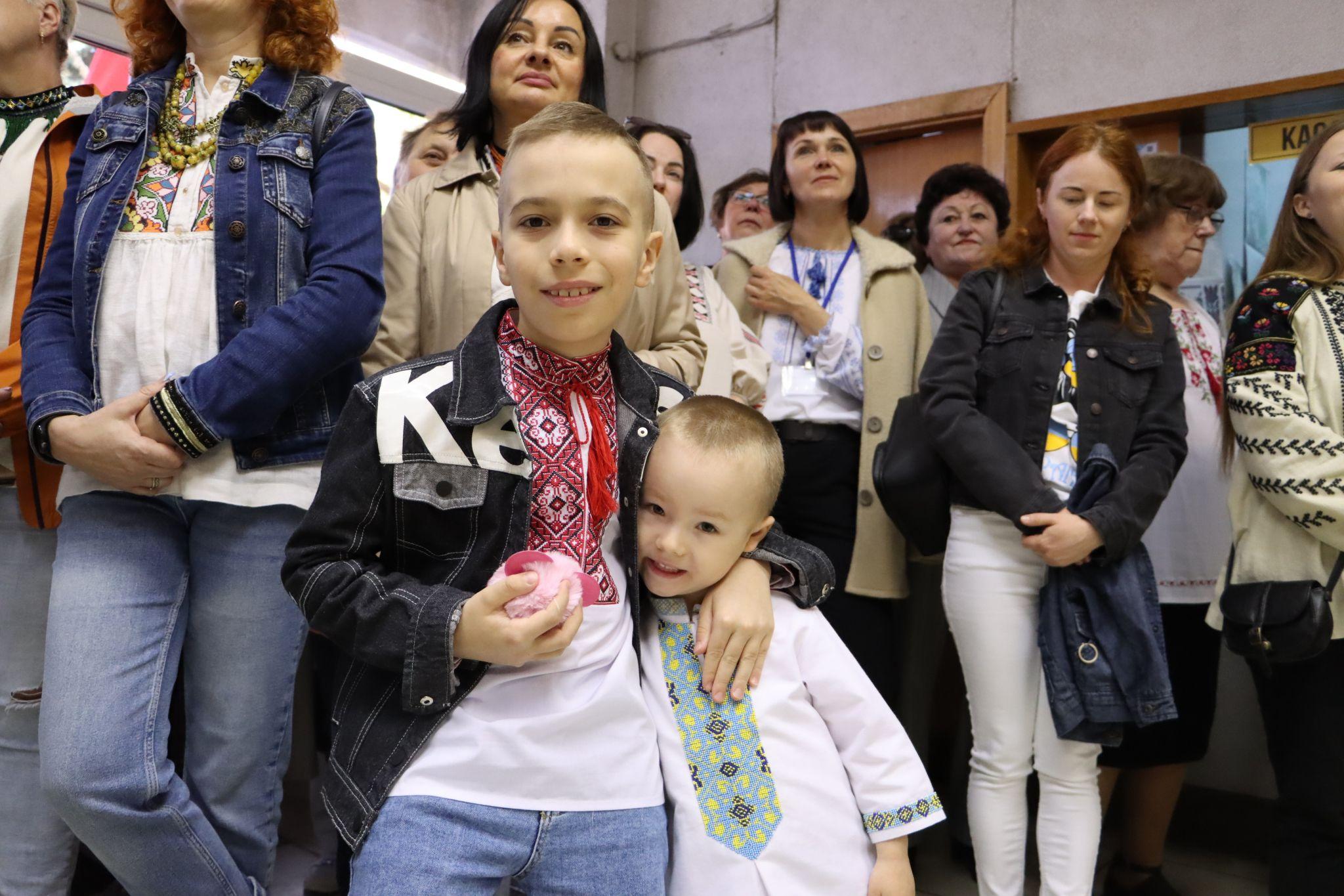 Новини Тернополя - фото з У краєзнавчому музеї виставка борщівських вишиванок та ярмарок народних умільців