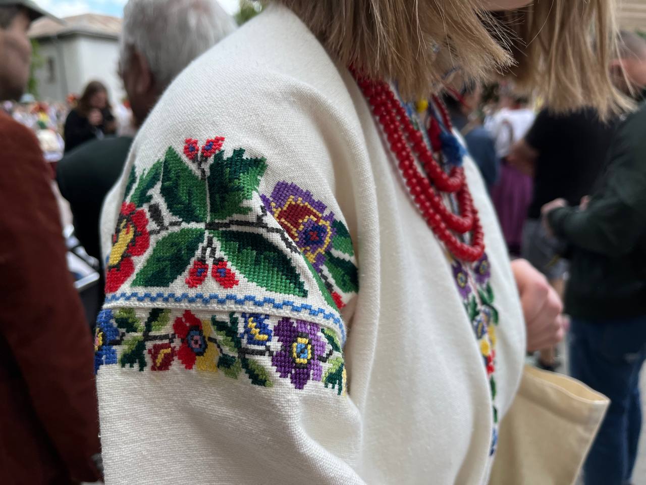 Новини Тернополя - фото з Спадок нашої нації: тернополяни поділилися історіями про свої вишиванки